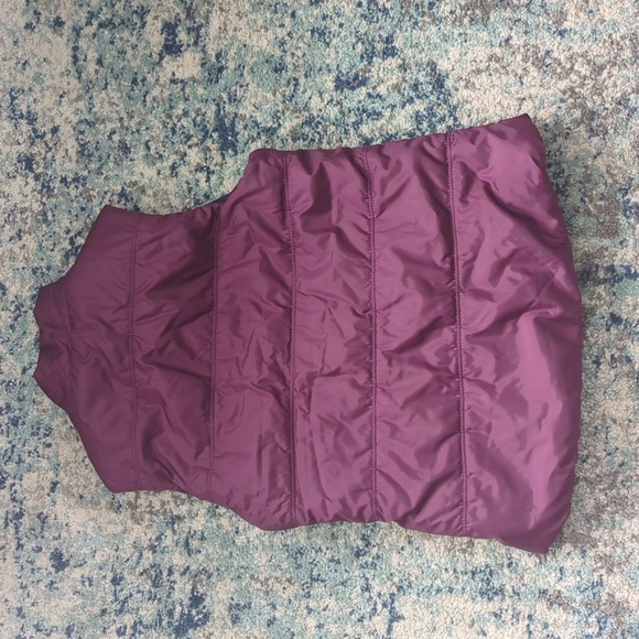 Women's American Eagle Vest - Picture 3 of 3